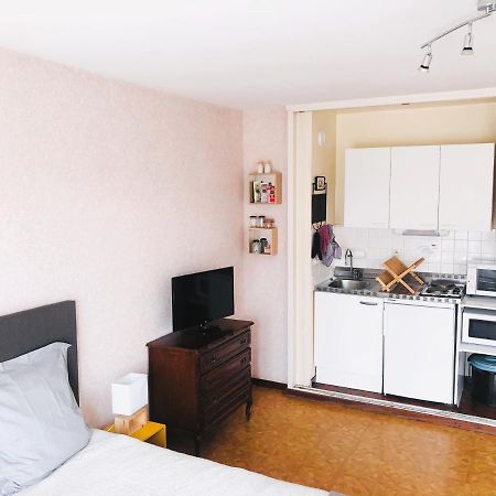 Paisible Studio Avec Agreable Loggia 2 Mn Du Centre Leilighet Aix-les-Bains Eksteriør bilde