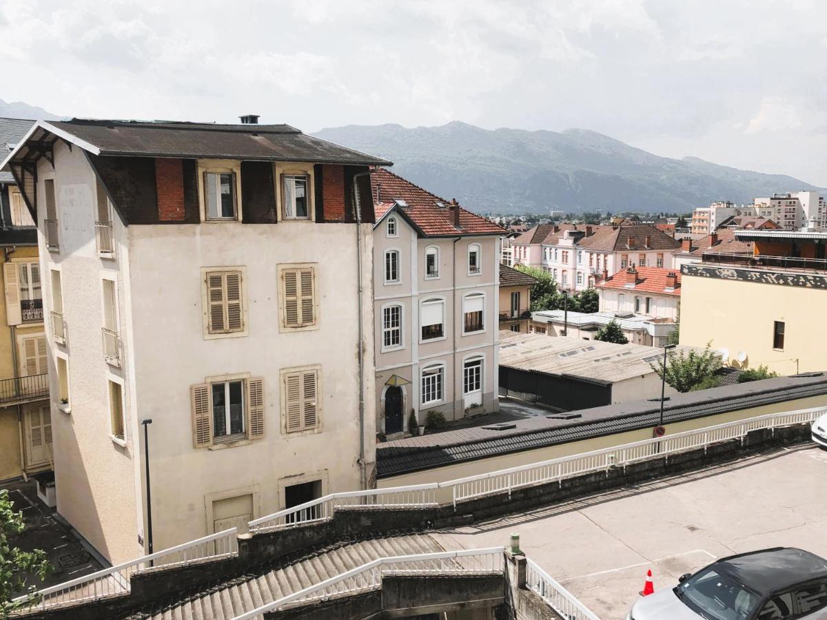 Paisible Studio Avec Agreable Loggia 2 Mn Du Centre Leilighet Aix-les-Bains Eksteriør bilde